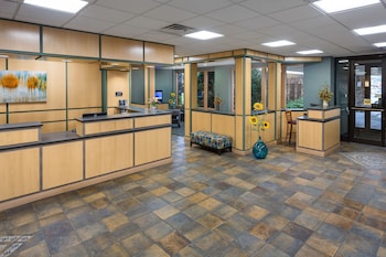 bismarck hotel and conference center