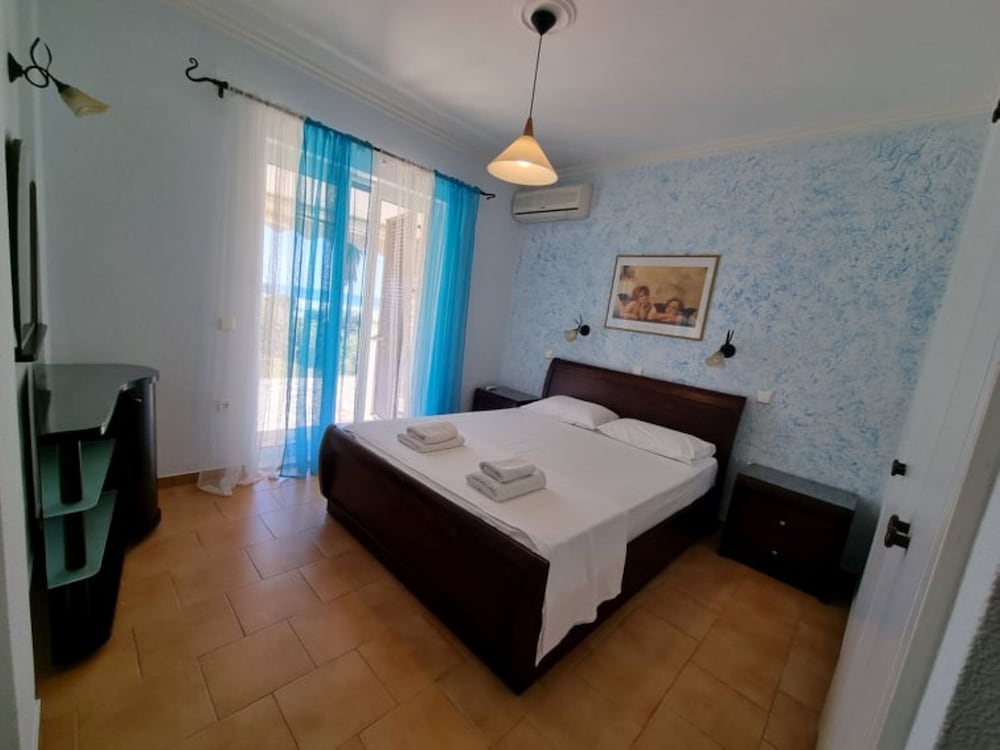 corfu glyfada beach apartment 58