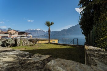 family lake apartment by rent all como