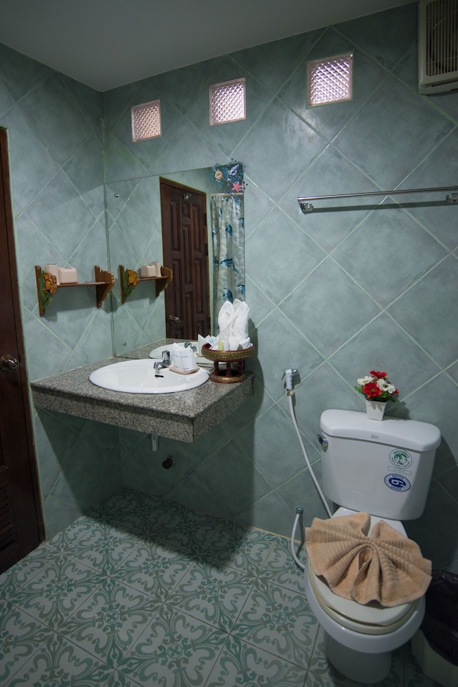 kata interhouse resort