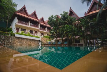 kata interhouse resort