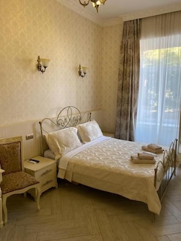 old tbilisi apart hotel