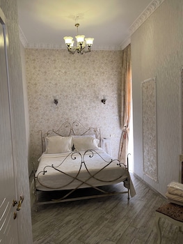 old tbilisi apart hotel