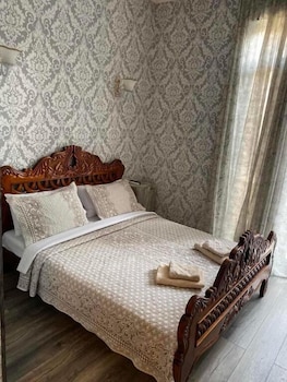 old tbilisi apart hotel