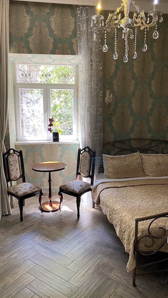 old tbilisi apart hotel