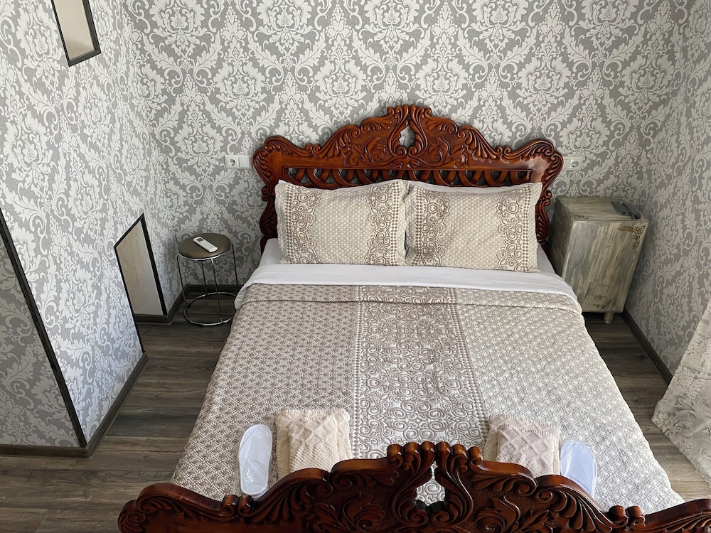 old tbilisi apart hotel