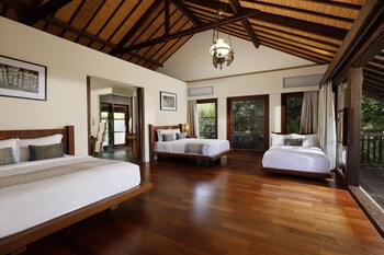 villa amita by nakula