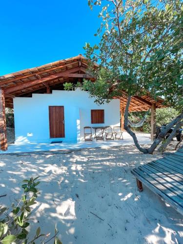 atins beach house e chales