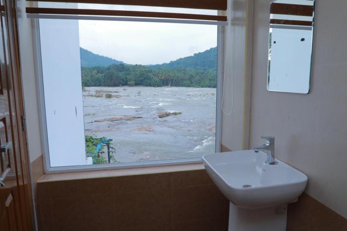 the anchorage athirapilly resort