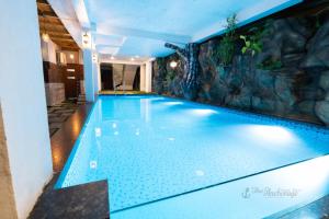 the anchorage athirapilly resort