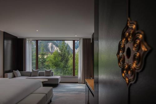 intercontinental resort jiuzhai paradise by ihg