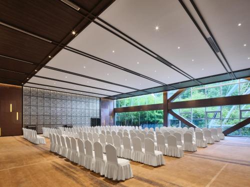 intercontinental resort jiuzhai paradise by ihg