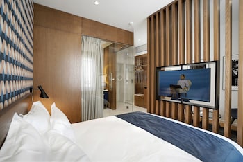 dominic smart and luxury suites edition