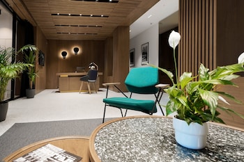 dominic smart and luxury suites edition