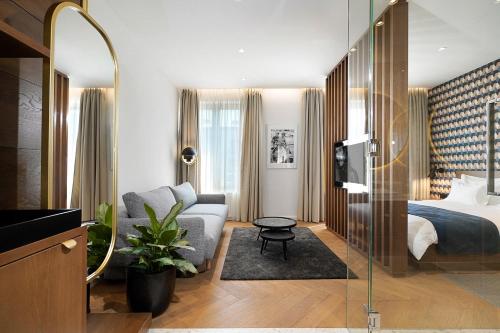 dominic smart and luxury suites edition