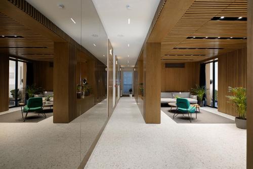 dominic smart and luxury suites edition