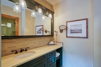 buffalo lodge 3 bed 3 bath