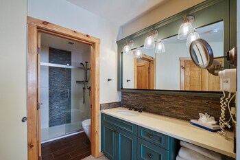 buffalo lodge 3 bed 3 bath