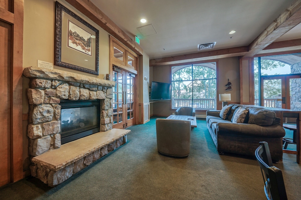 buffalo lodge 3 bed 3 bath