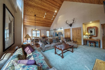 buffalo lodge 3 bed 3 bath
