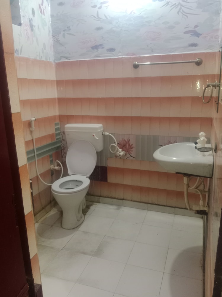 hotel raj bed and breakfast