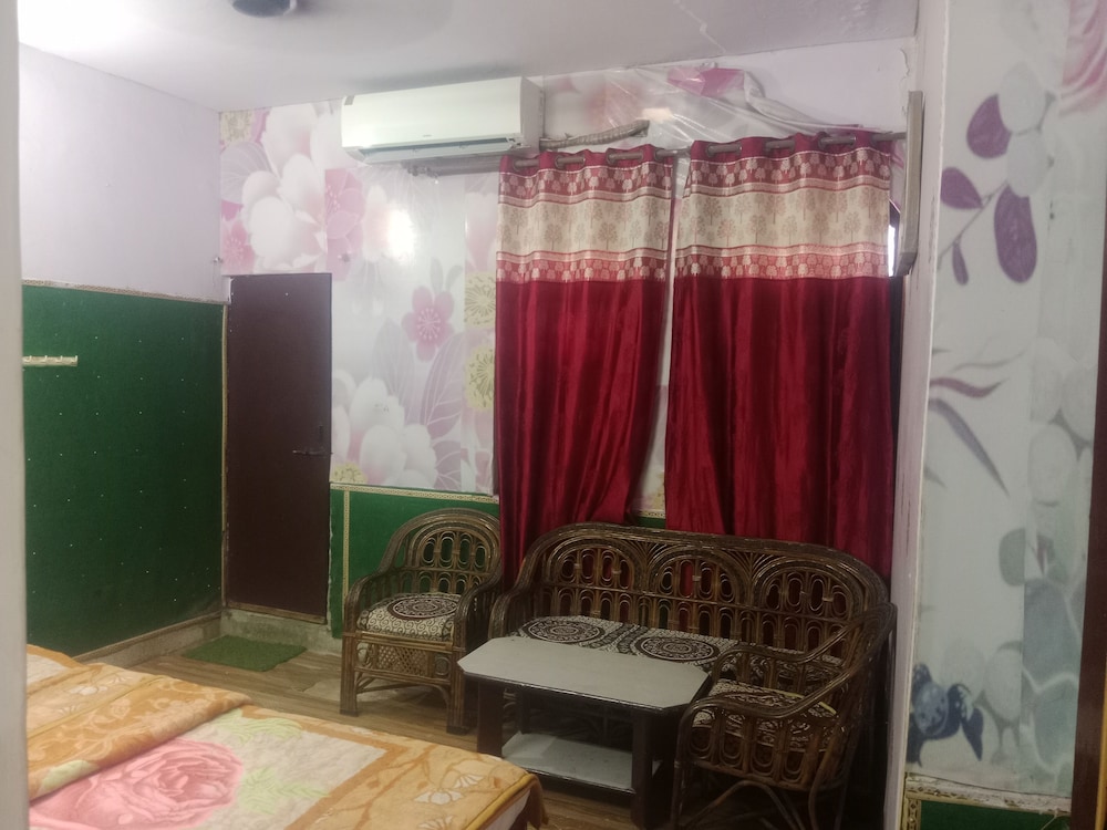 hotel raj bed and breakfast