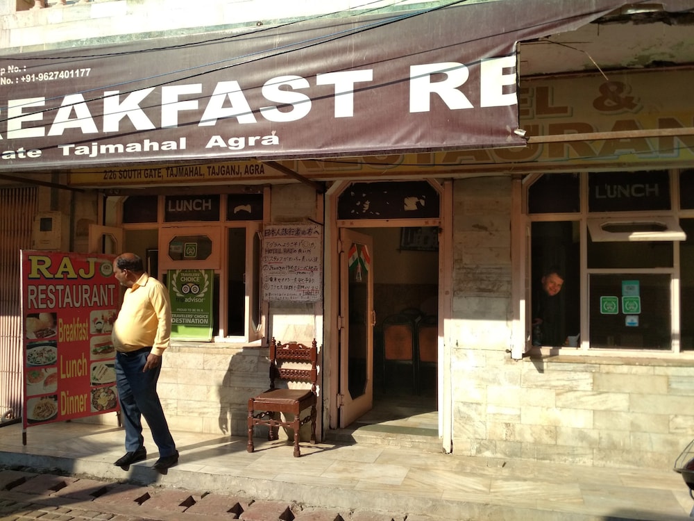 hotel raj bed and breakfast