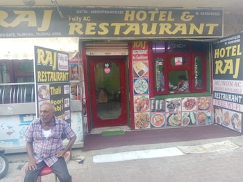 hotel raj bed and breakfast