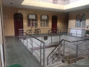 hotel raj bed and breakfast