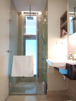 the signature service suite mont kiara by klhomesweet