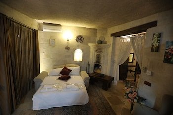 king apart by travellers