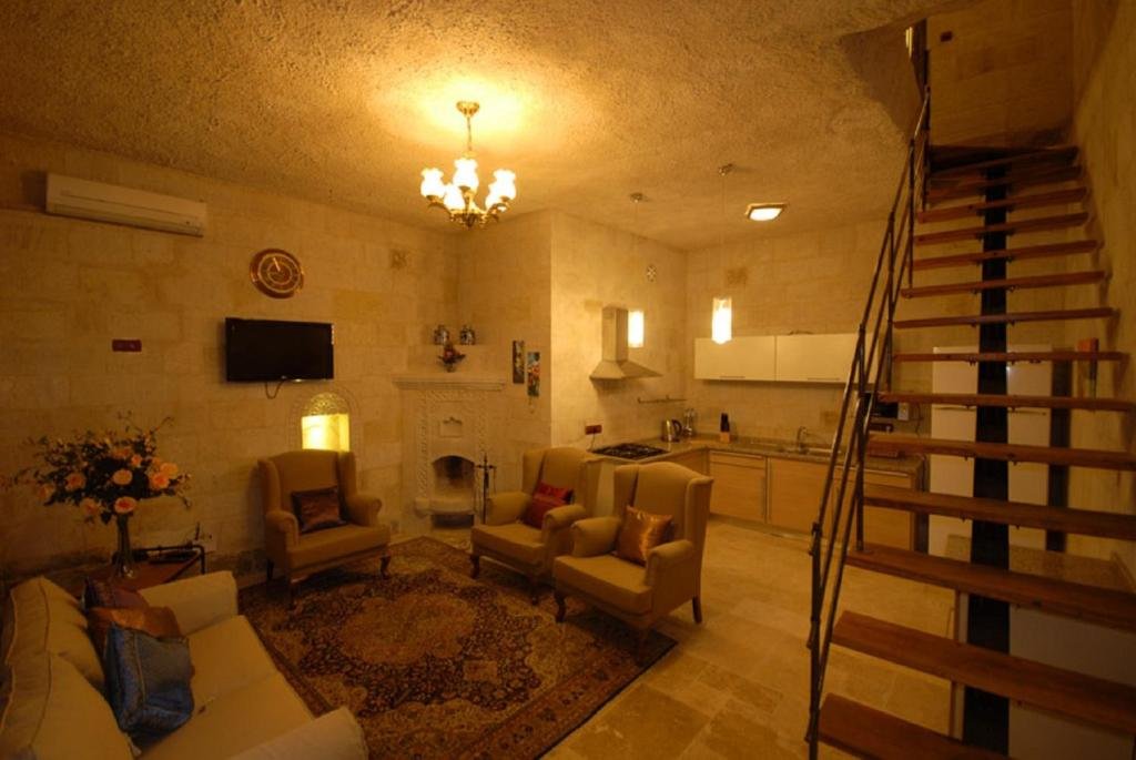 king apart by travellers