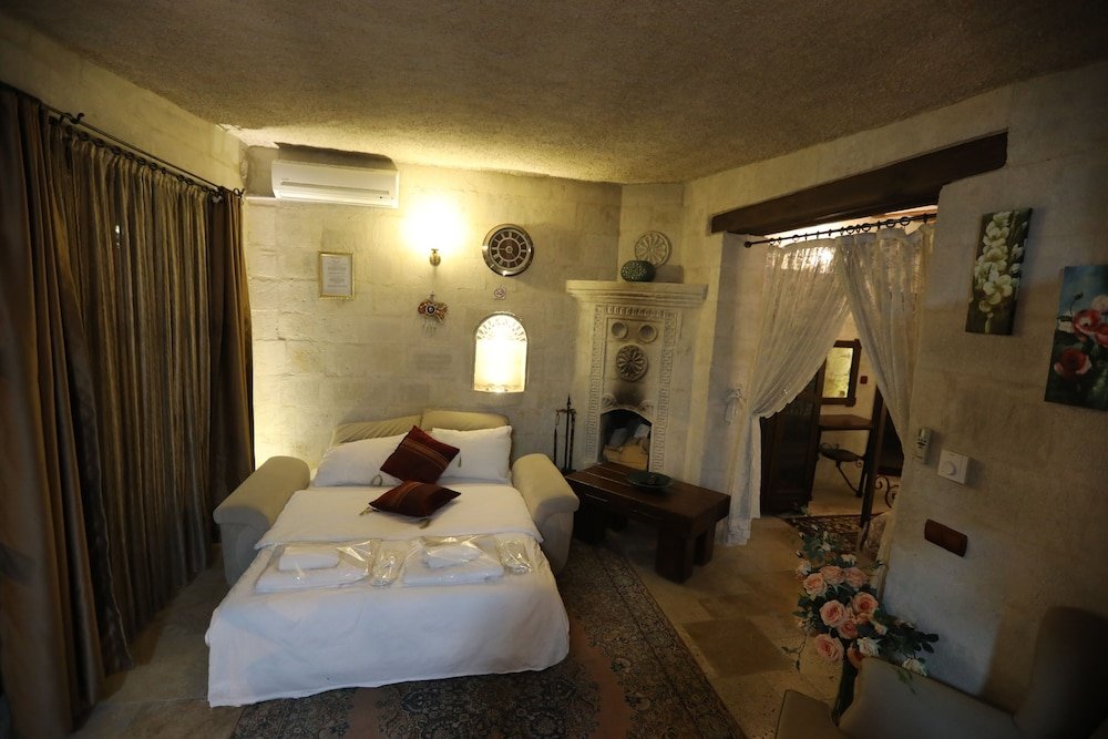 king apart by travellers