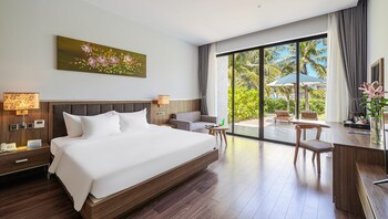 rosa alba resort and villas tuy hoa