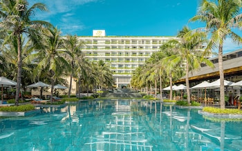 rosa alba resort and villas tuy hoa