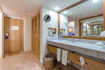 puerto aventuras hotel and beach club