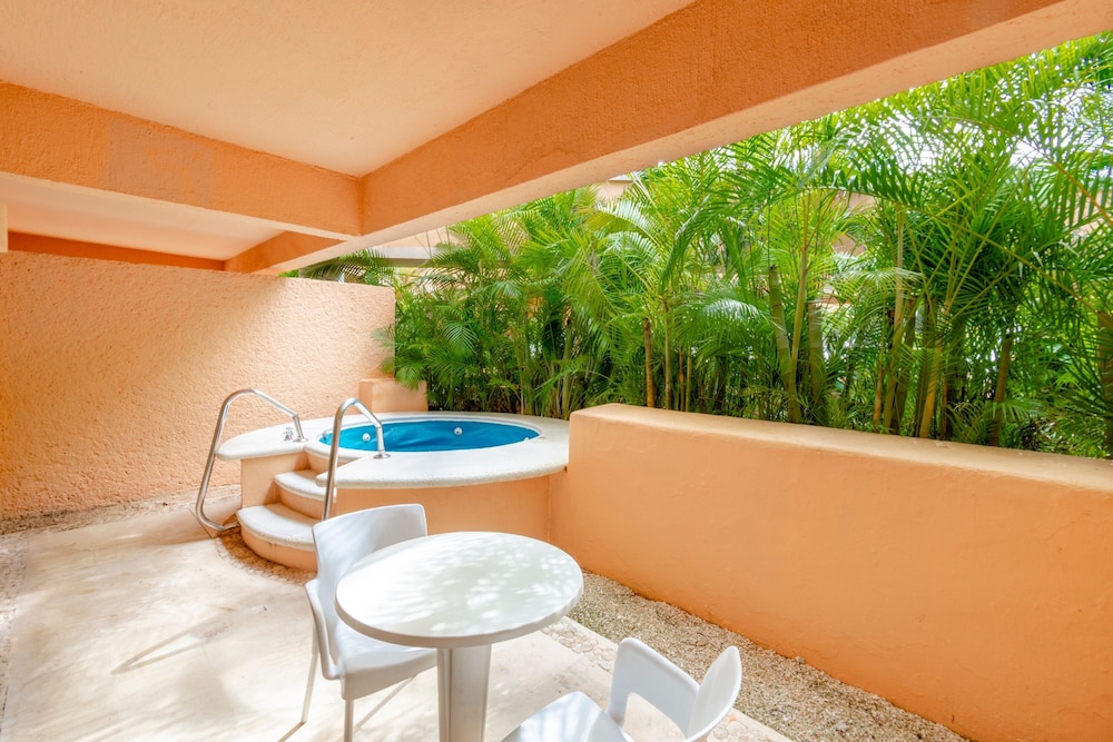 puerto aventuras hotel and beach club