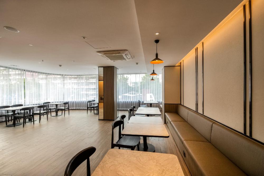 hanting hotel maoming railway station