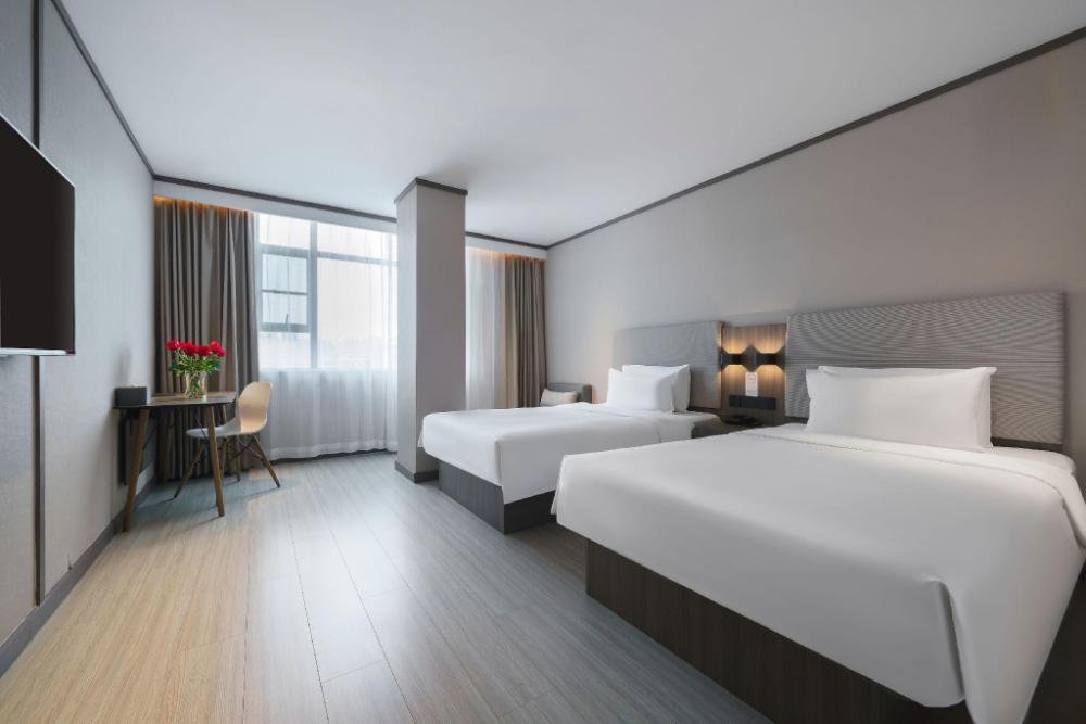 hanting hotel maoming railway station
