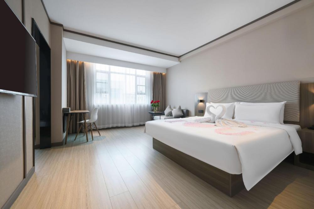 hanting hotel maoming railway station