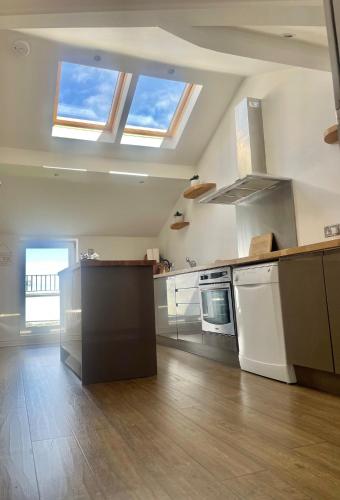 beach house penthouse 3 bed apartment