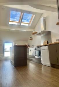 beach house penthouse 3 bed apartment