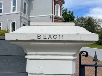 beach house penthouse 3 bed apartment