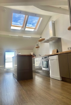 beach house penthouse 3 bed apartment