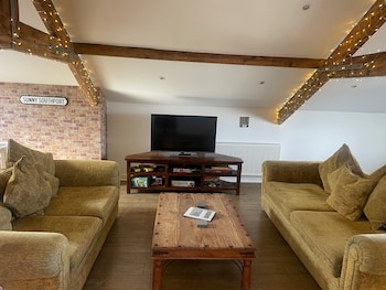 beach house penthouse 3 bed apartment