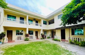 fiesta haus resort