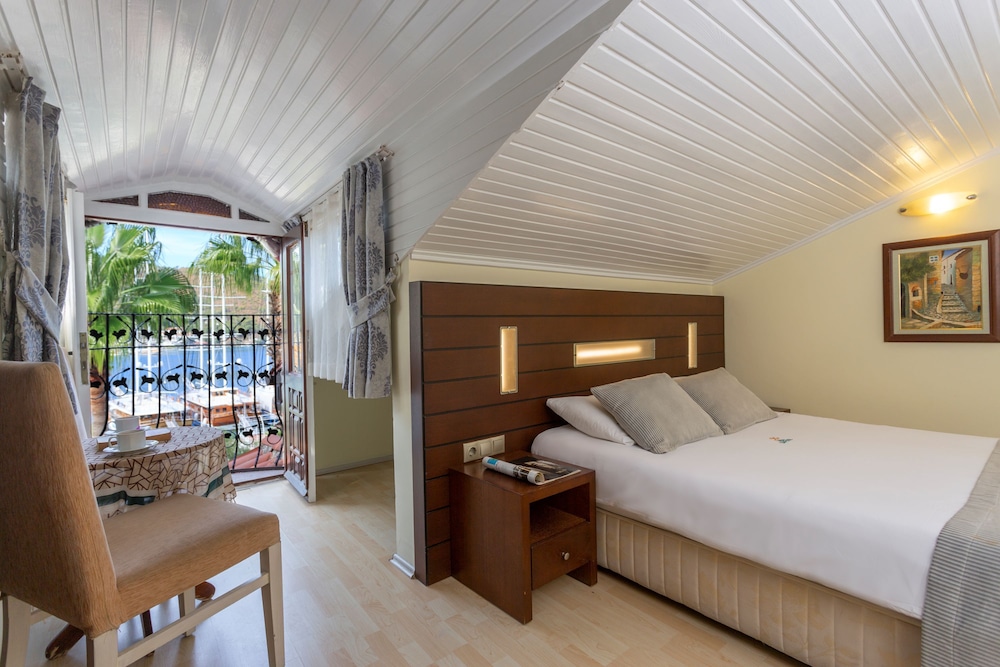 villa daffodil special class
