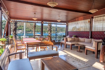 villa daffodil special class