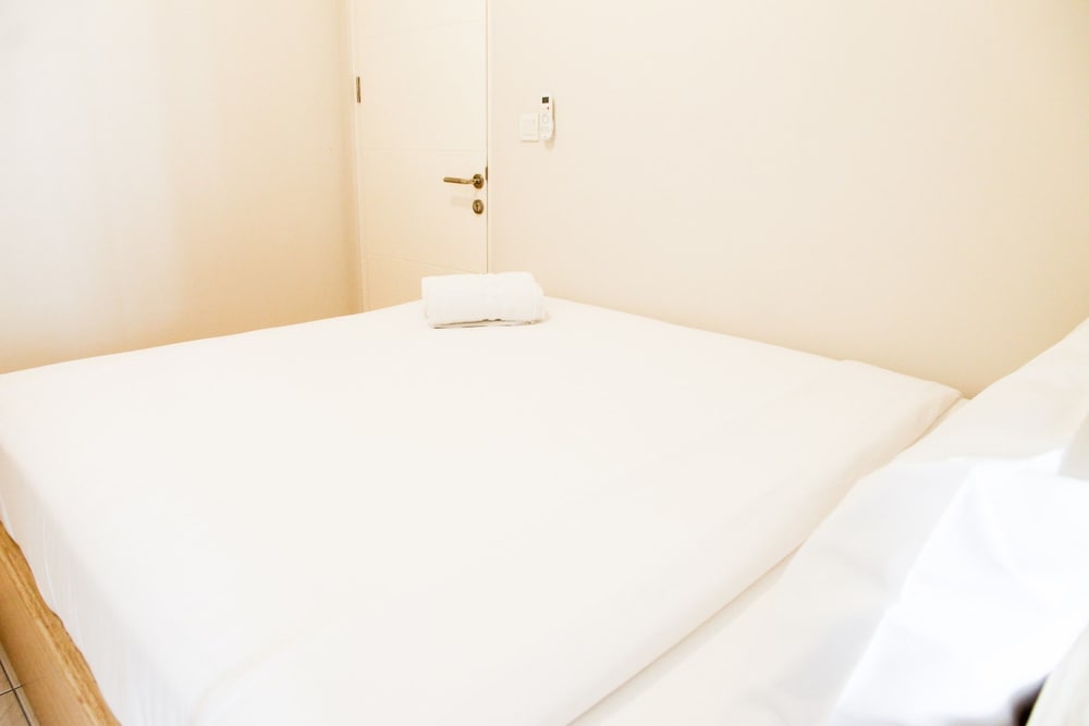 simply minimalist 2br the springlake apartment