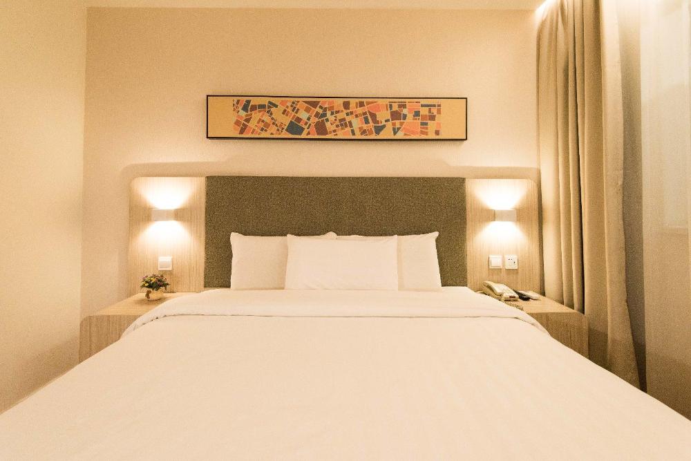 hanting hotel xining huangguang mojia street